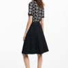 Women's Woman Woven Skirt Knee